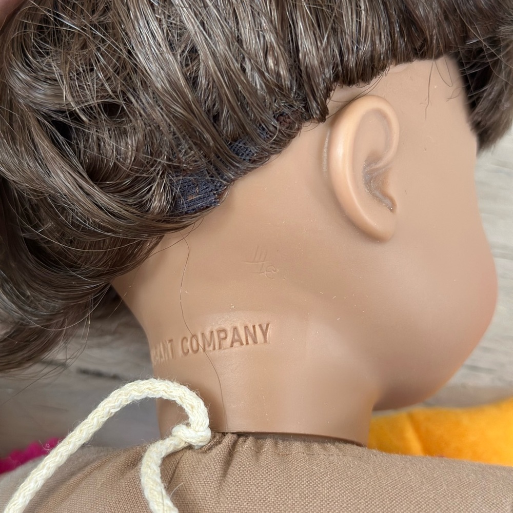 American Girl of Today Vintage  GT #2 in beautiful condition. 1 extra outfit. - Picture 5 of 14